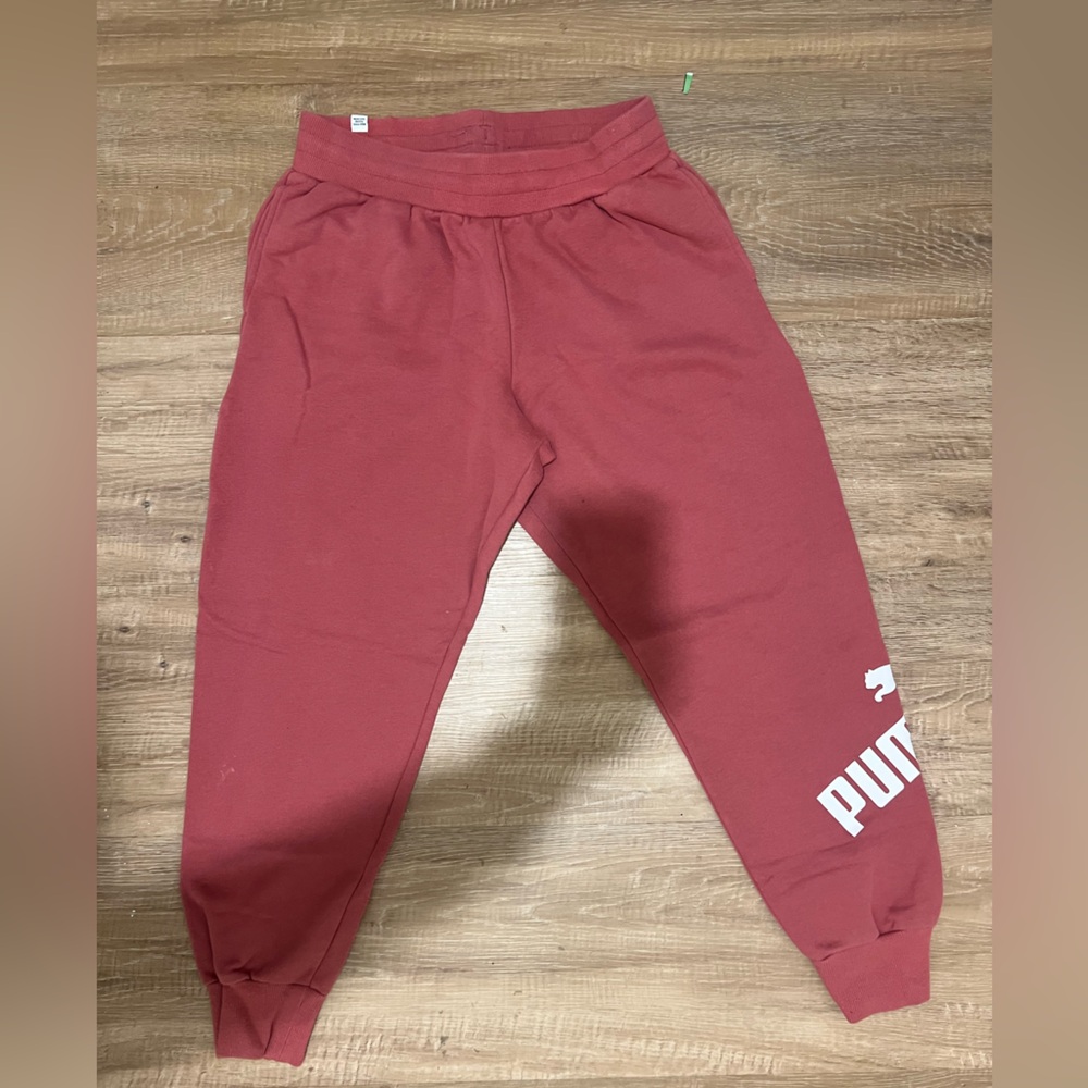 Puma Woman’s Sweat Pants Size M
